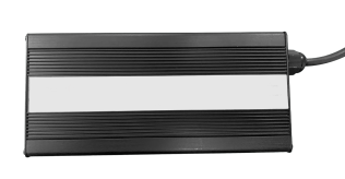RoyPow IP54 Ladegerät 12V 20A
Alugehäuse