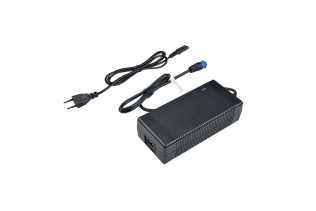 Spirit Batterie 12V Ladegerät Ultra